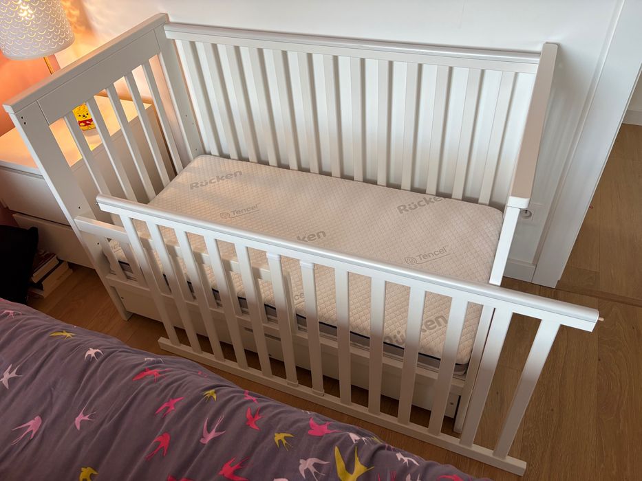 Łóżeczko Klupś Iwo 120x60 cm z materacem Rucken Stabil
