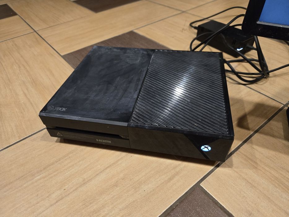 Konsola XBOX ONE