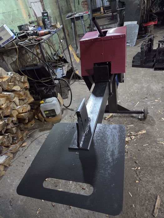 Дровокол рейковий 20т