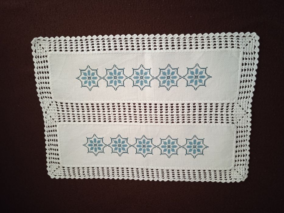 Panos de crochê e linho novos