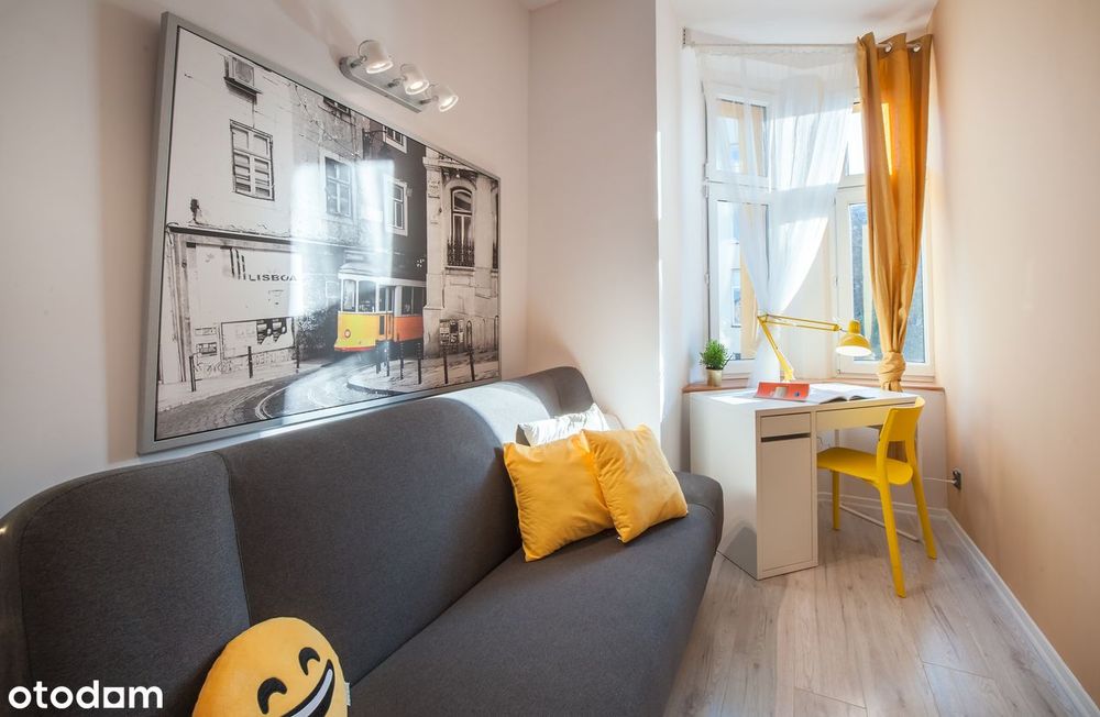 Wejścia z dwóch klatek, mieszkanie inwestycyjne w formie dwóch 54m2