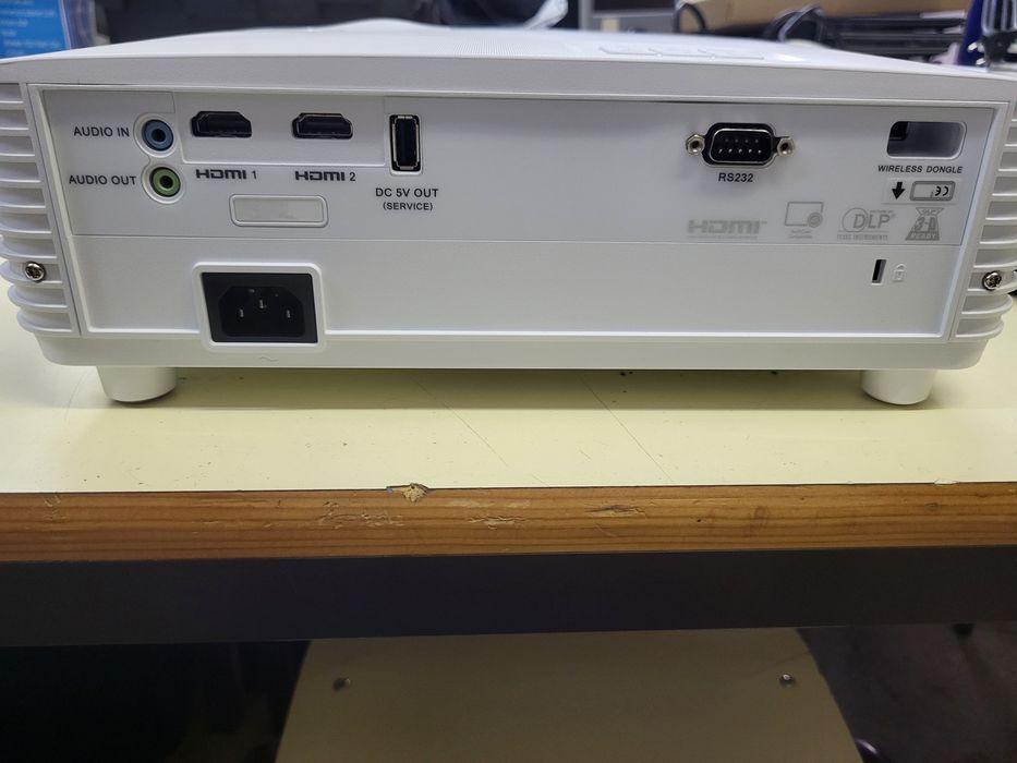 Projetor ACER Datashow DLP 1920x1080 P1557K
