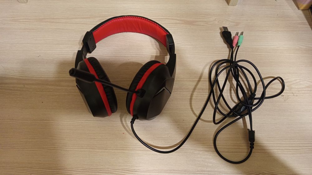 Продаю игровые наушники GamePro HS311.