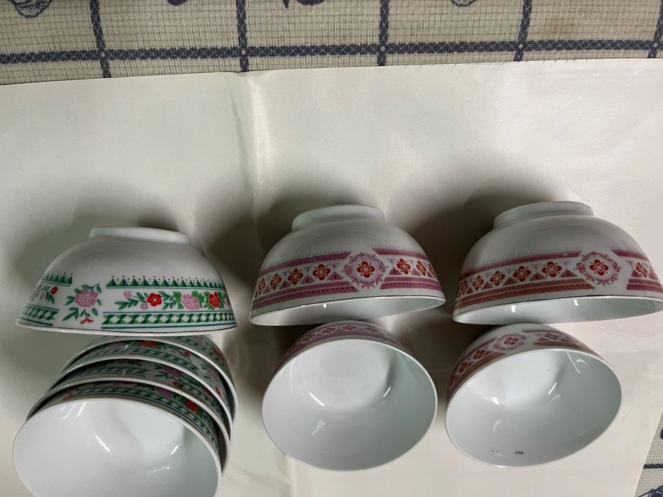 Tigelas Limoges e chinesas
