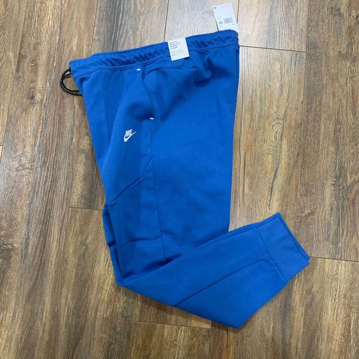 Nike Tech Fleece Jogger Pants (S)