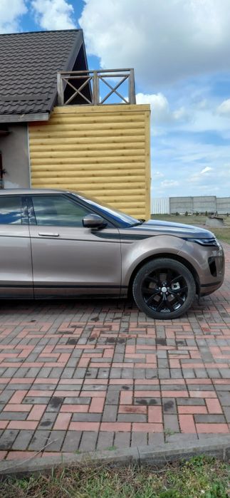 Рендж ровер эвок