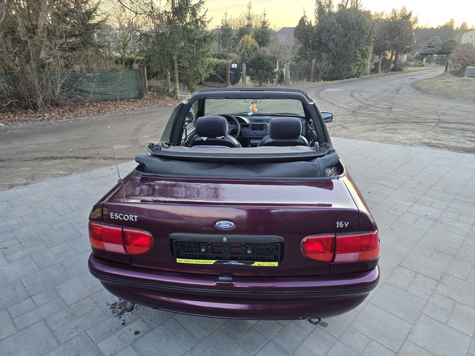 Escort/Kabriolet/Benzynka/Oplacony