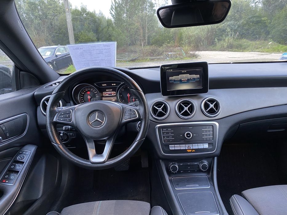Mercedes-Benz CLA 180d Auto - Nacional