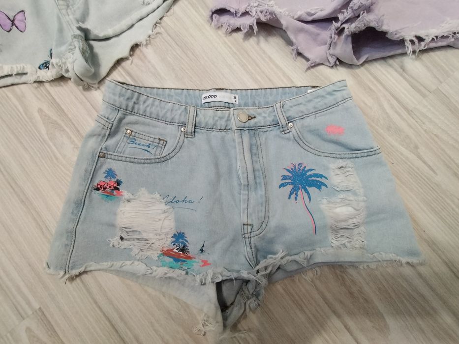 Krótkie spodenki Cropp 38