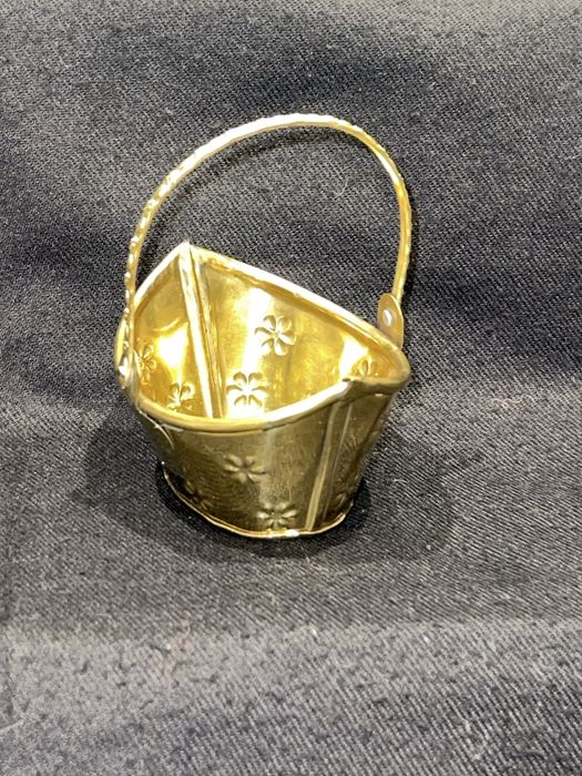 Латунное ведерко для спичек