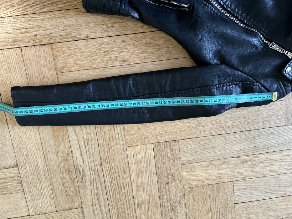 Косуха куртка шкірянка