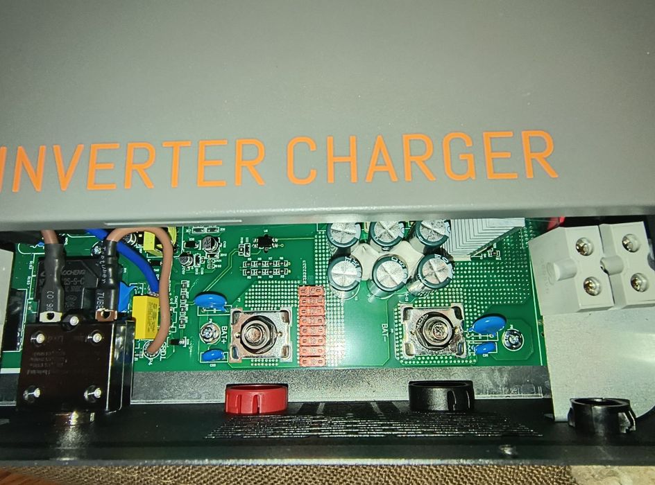 Продам інвертор PowMR 12/24V 4.2kW з WiFi