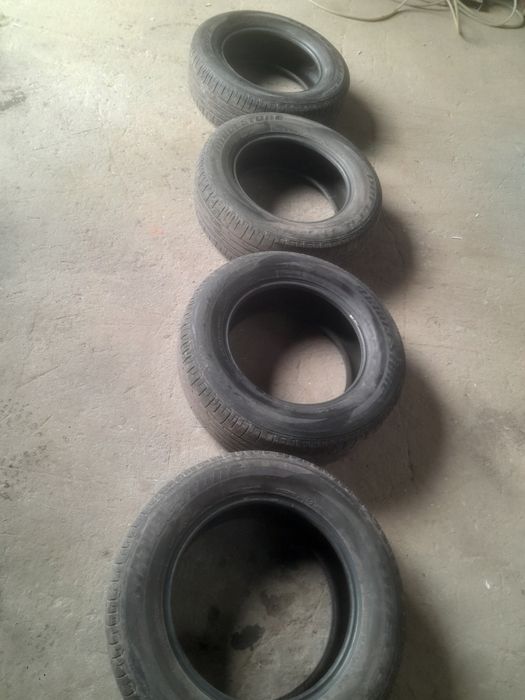 Opony Bridgestone Dueler H/P  215/65/16
Rozmiar: 215/65R16 98H