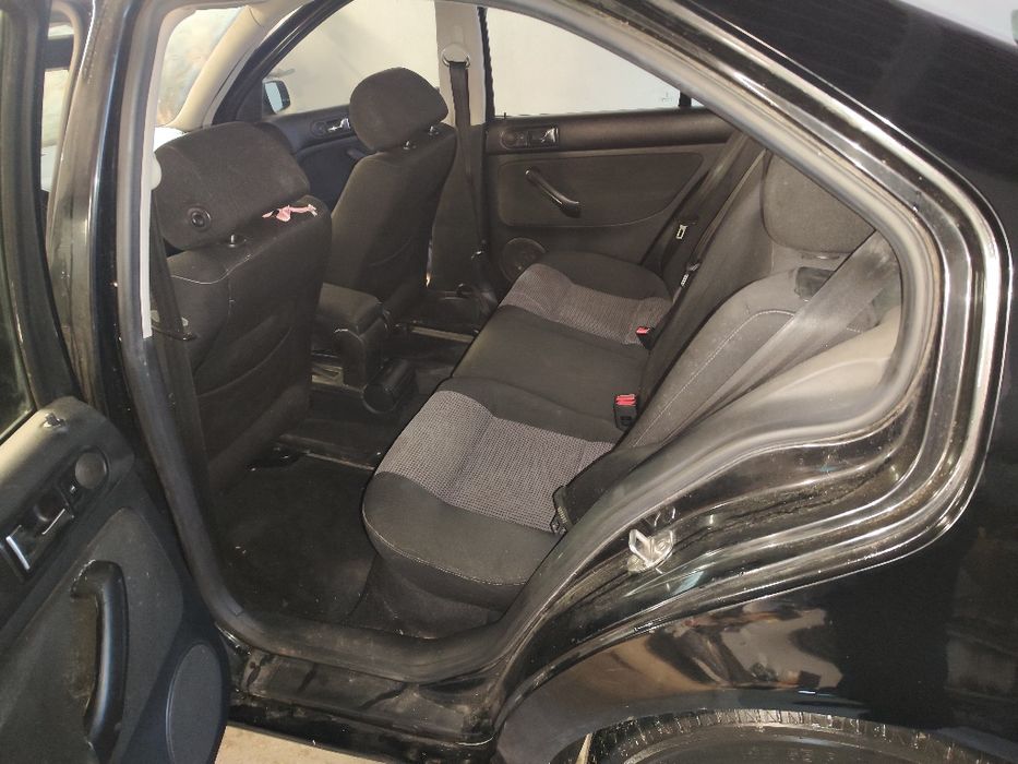 VW Bora 2000 GPL automático