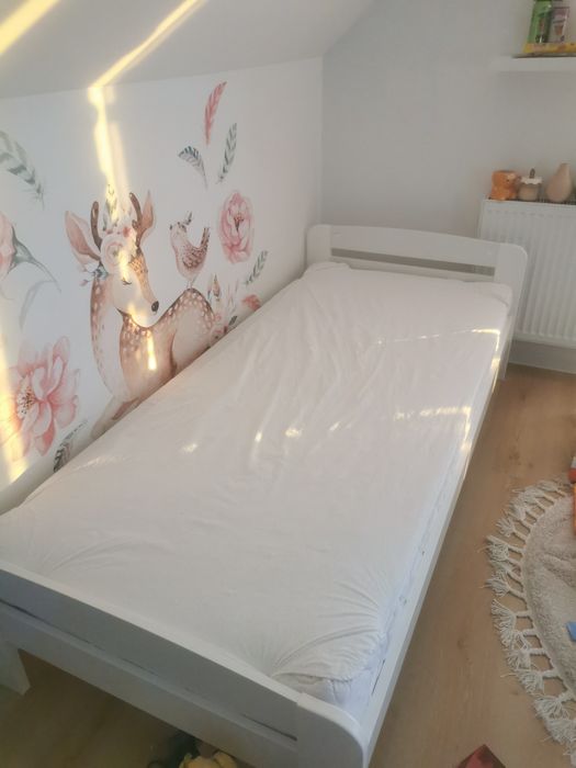 Łóżko białe 90x200 jak nowe z materacem