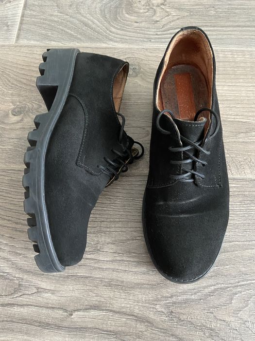 Жіночі замшеві туфлі на шнурках