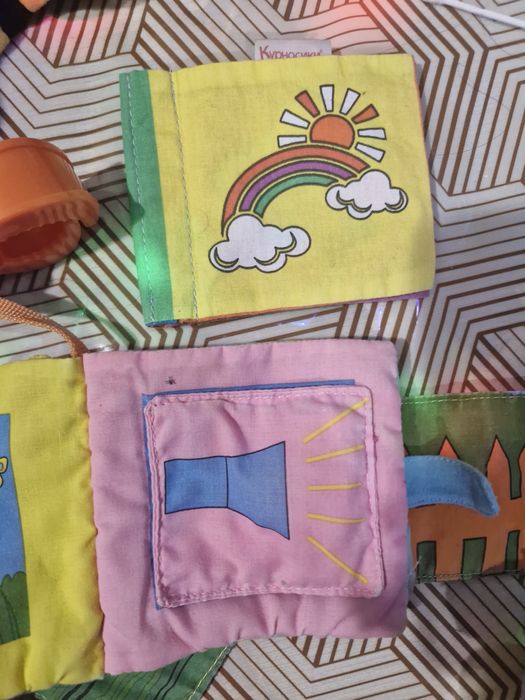 Іграшки в колиску погремушки , брязкальця