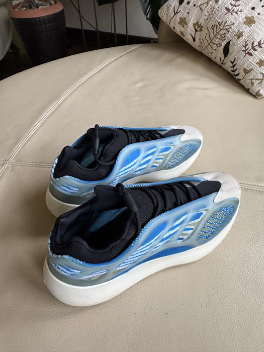 Adidas Yeezy 700 v3 Arzareth Orginał buty stan bardzo dobry roz 47 1/3