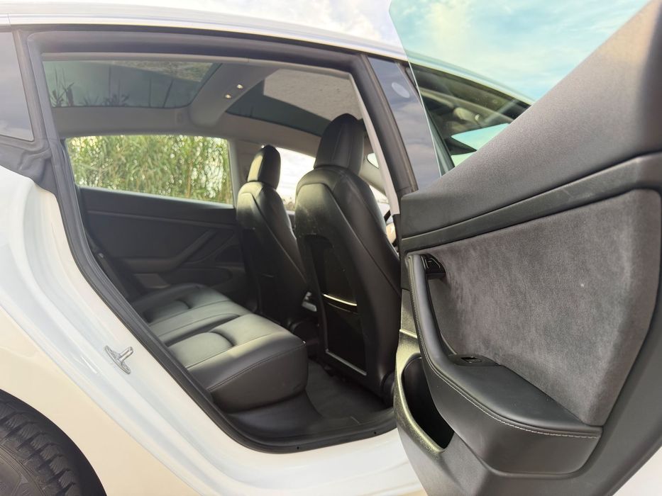 Tesla Model 3 Standard Range Plus RWD