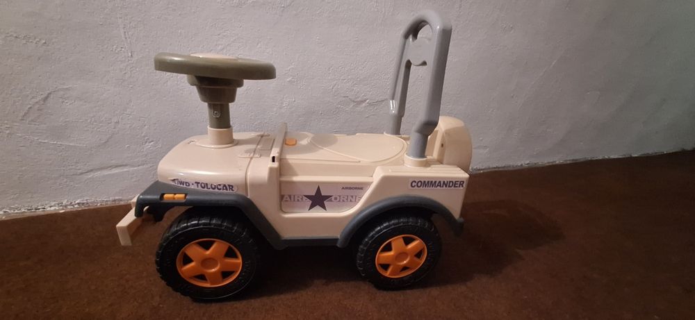 Jeździk samochodzik jeep