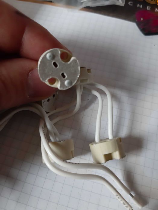 Gniazdo przyłączeniowe ceramiczne G5,3 MR16 G4 oprawa oprawka z kablem