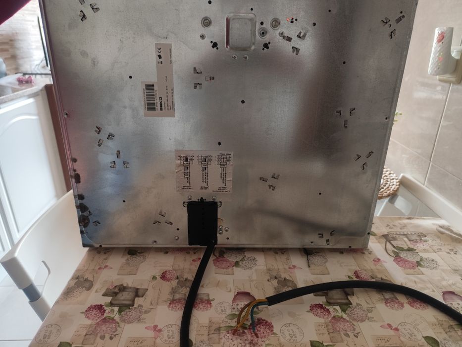 Placa vitrocerâmica Beko partida