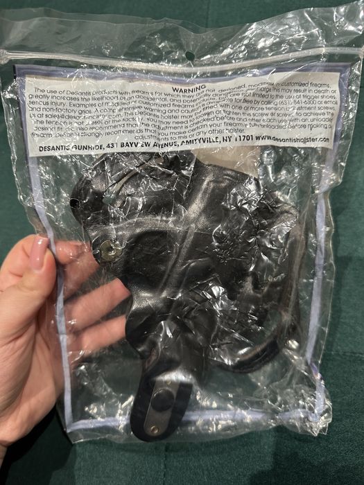 Kabura DeSantis S&W; MP shield KOMPAKT