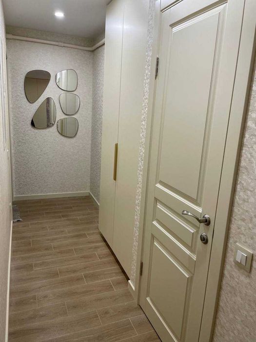 Продам 1к Лазаревського (Мініна) 3, дизайн ремонт, метро