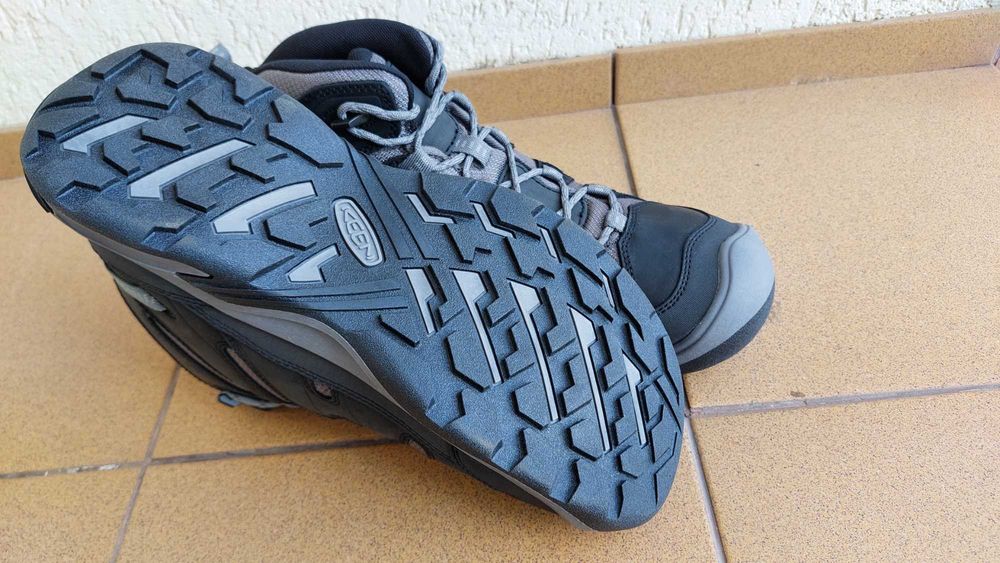 Кроссовки ботинки зимние Keen. Оригинал.