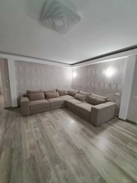 Продам видову, 3-и к/к 99 м2, 2008 р/з в Ковалівці.