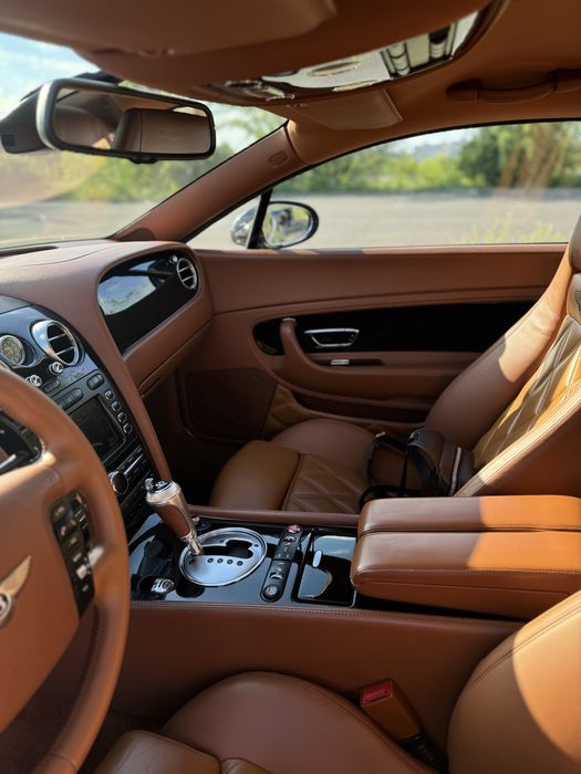 Bentley Continental GT 2005