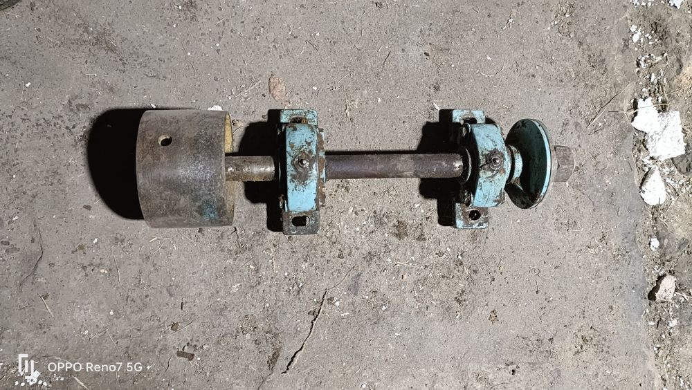 Wał od piły na pas