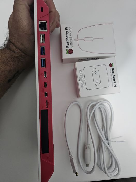 Raspberry PI400 + Fonte + Teclado + Guia64286168159873121