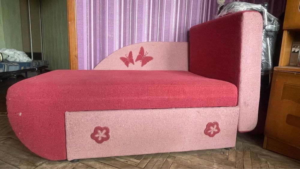 Продам детский диван