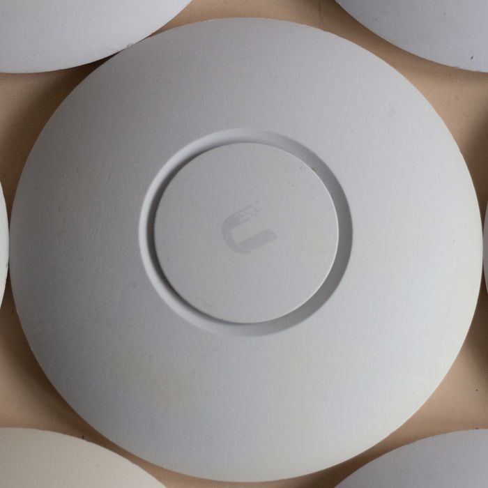 Дводіапазонна Wi-Fi точка доступу Ubiquiti UniFi UAP-nanoHD з ac-wave2