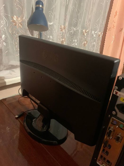 Продам Компютер Коплектом