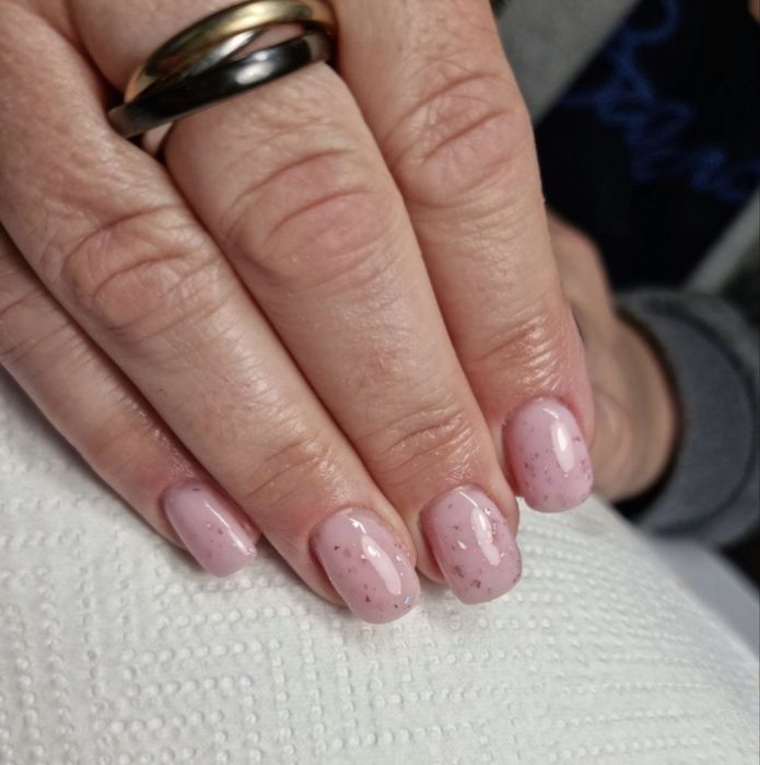 Paznokcie hybrydowe żelowe manicure pedicure klasyczny warszawa