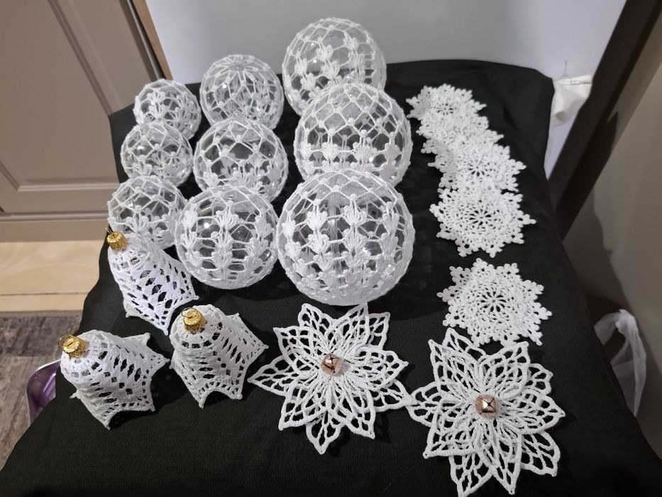 Sprzedam ozdoby na choinkę  robione na  szydelku