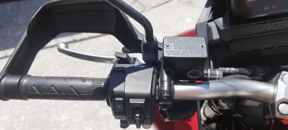 Mota ADV 350 como nova