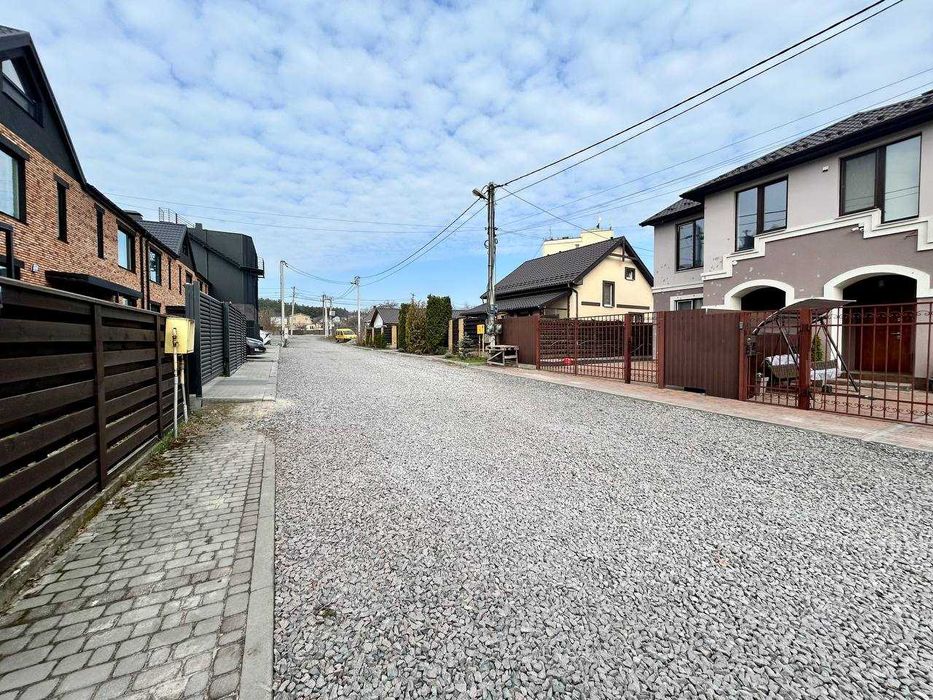 Готовий таунхаус з частковим ремонтом в місті Ірпінь, район Стоянка.