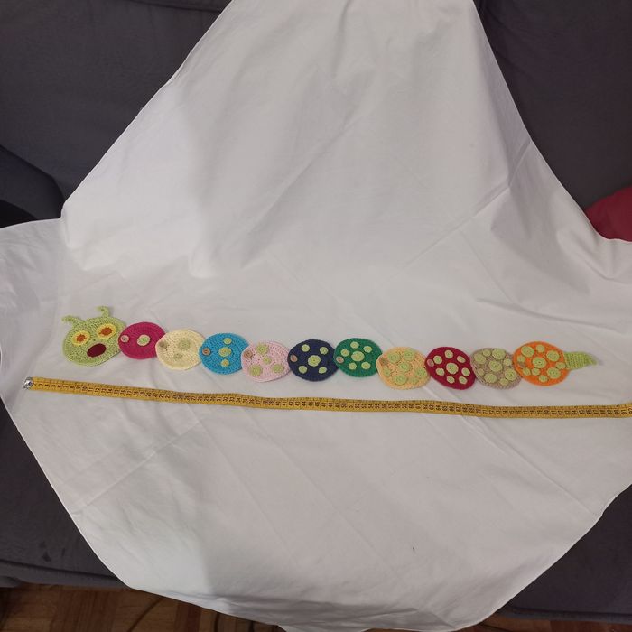 Jogo da minhoca feita à mão em croché