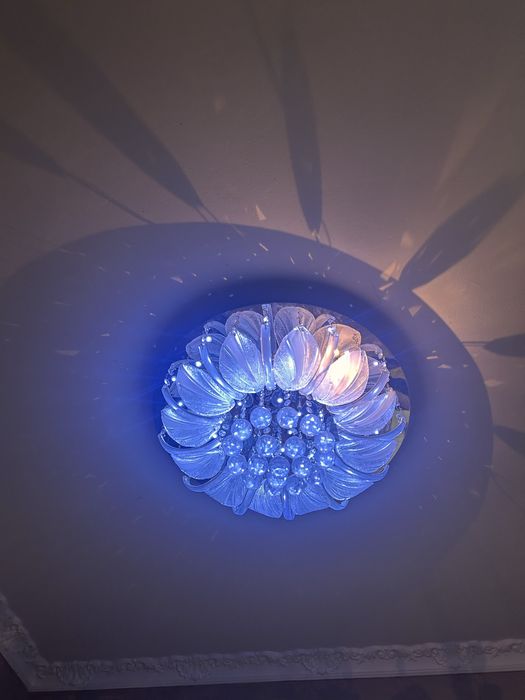 Стельова люстра (бу) – сучасна, гарний стан (№1)