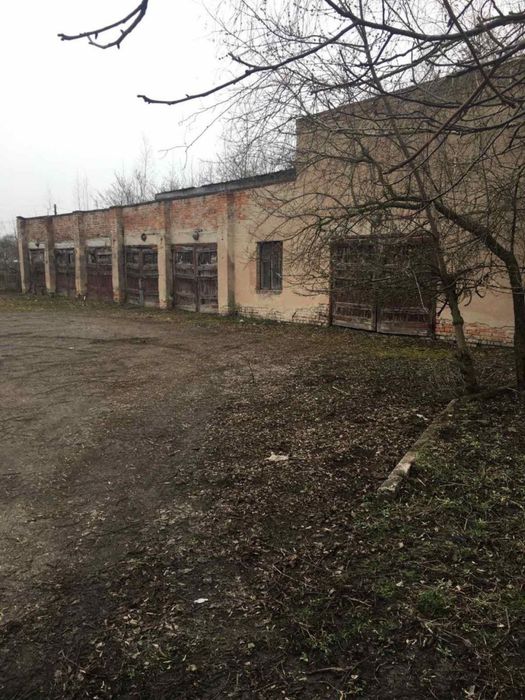 Гаражне приміщення 185,6 м2 під СТО або майстерню, Шумськ