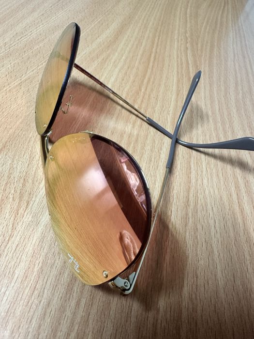 Vendo Oculos de Sol Ray Ban em tom tosa e dourado