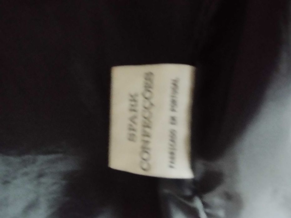 Casaco preto em pele genuína