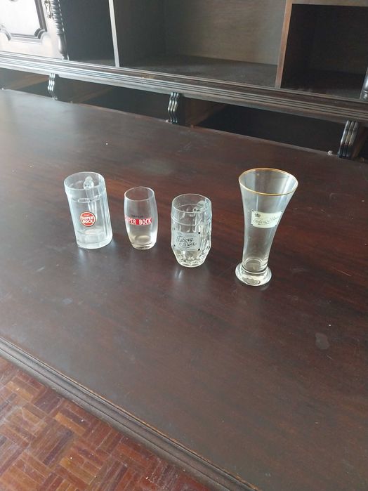 Copos de cerveja