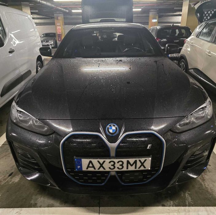 BMW i4 edrive40 Preto