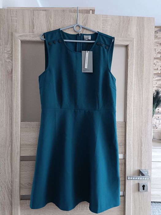 Elegancka prosta sukienka