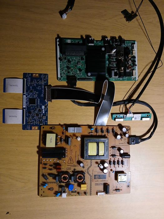 TOSHIBA Telewizor Płyta główna, Zasilacz, t-con