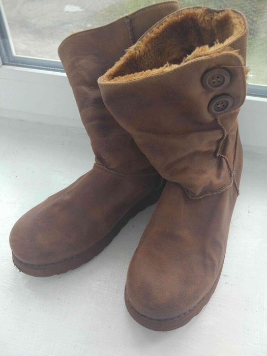 Зимові сапоги угі Sketchers  р 39